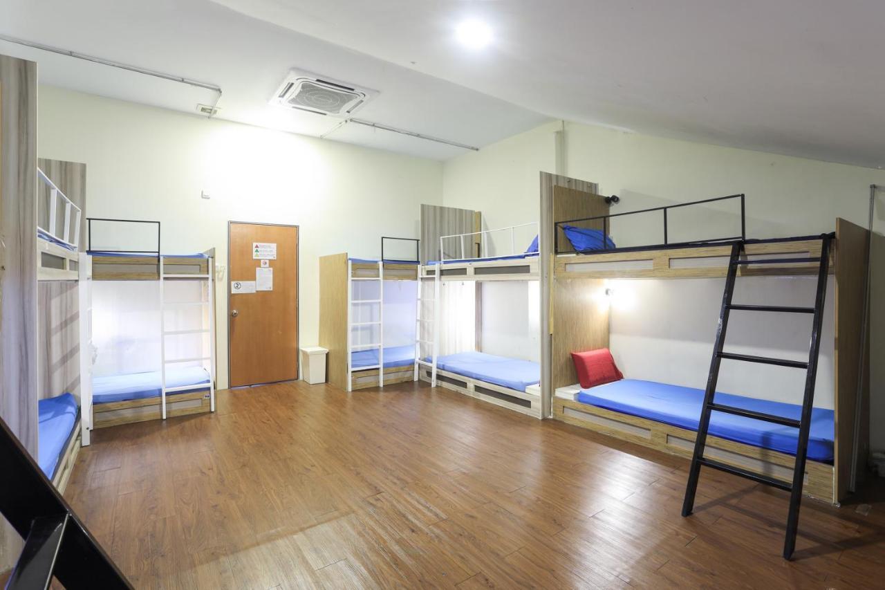 Spot On 90236 Zigzag Travellers Home Kuala Lumpur Eksteriør billede